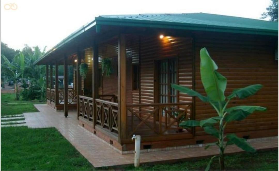 Cabanas Paseo Del Yacaratia Puerto Iguazu Exterior photo