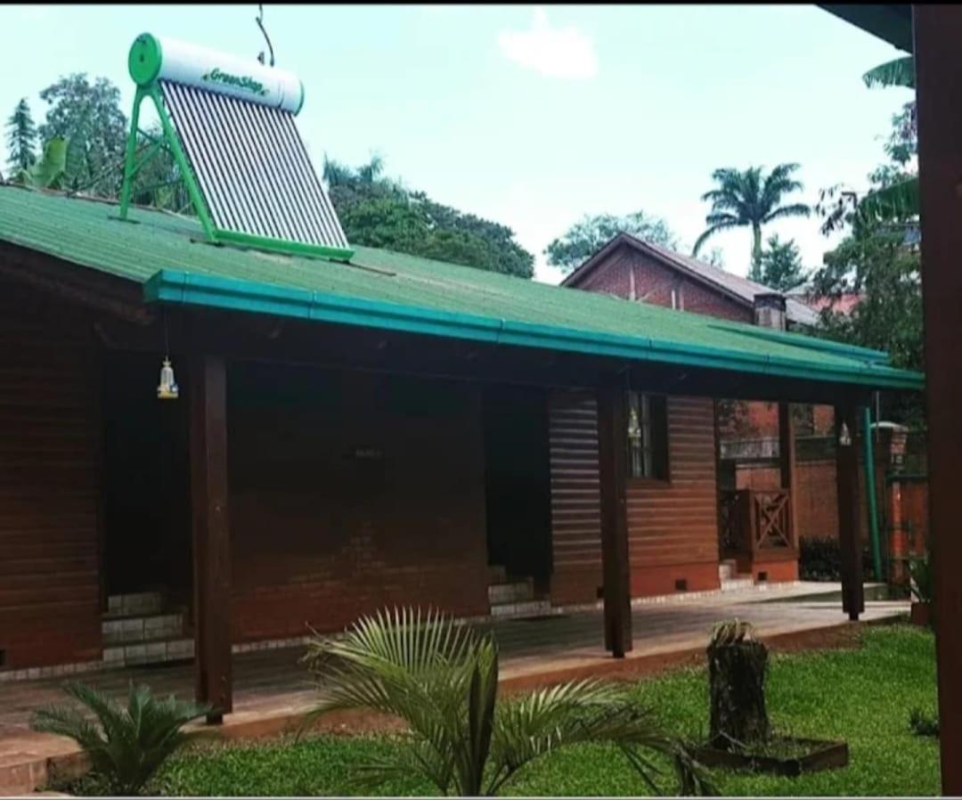 Cabanas Paseo Del Yacaratia Puerto Iguazu Exterior photo