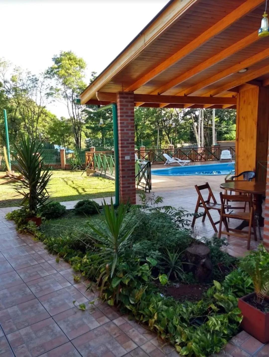 Cabanas Paseo Del Yacaratia Puerto Iguazu Exterior photo