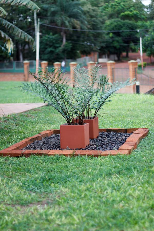 Cabanas Paseo Del Yacaratia Puerto Iguazu Exterior photo